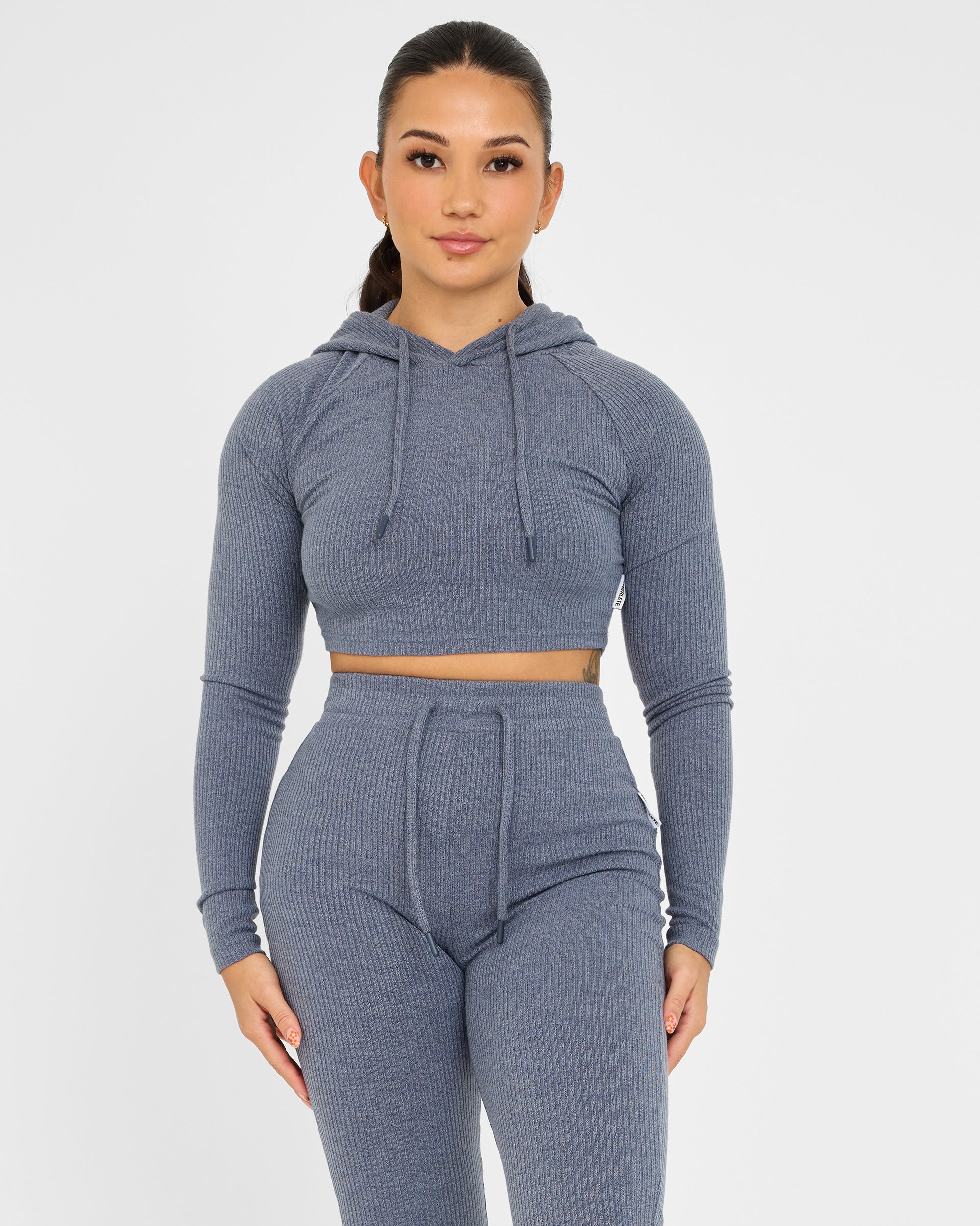 Sudadera con capucha corta y lounge